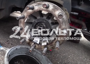 Замена ступичного подшипника Volvo VNL Замена ступичного подшипника Вольво ВНЛ